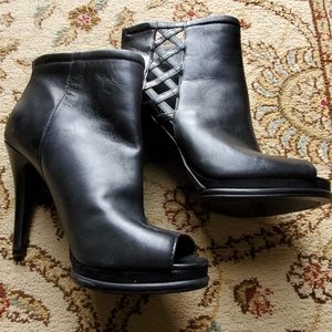 Black leather Nine West stiletto open toe  booties